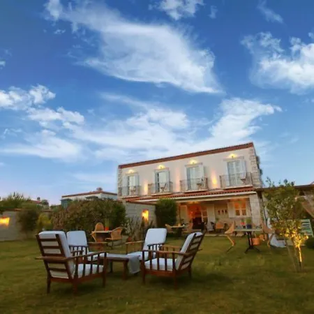 By Zeyno Butik 2* Alacati